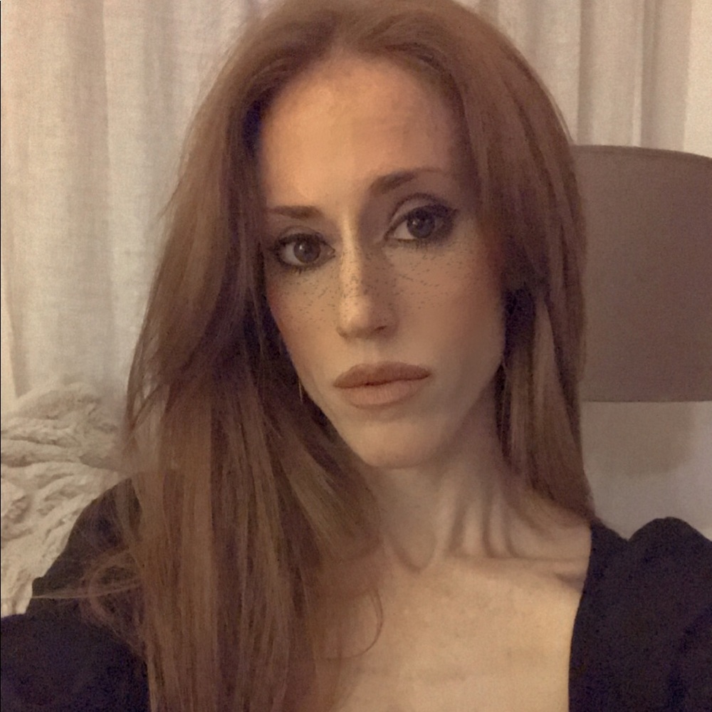 Meet your Posher, Rebeka